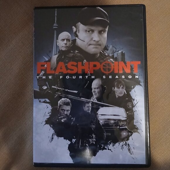 Flashpoint: The Complete Series - 18 DVDs - Picture 6 of 9